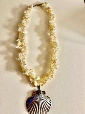 Vintage White Mother-of-Pearl Necklace, Multi-strand, Silver Clam Shell crystals
